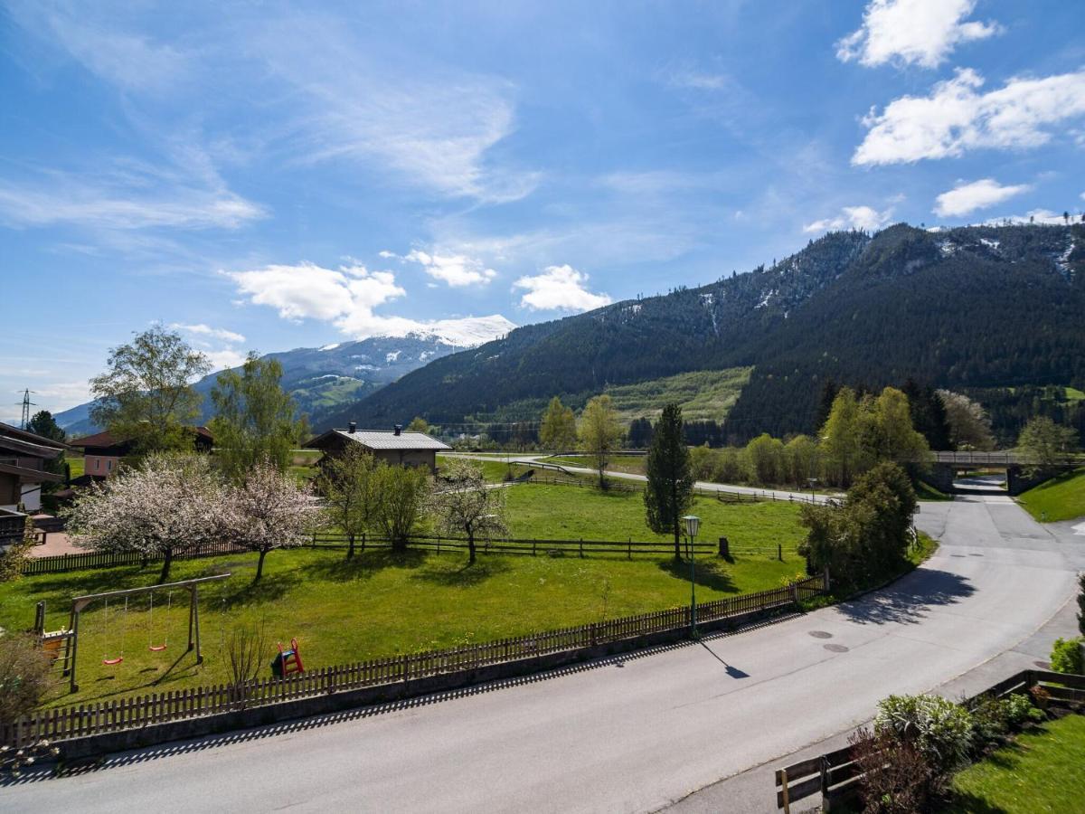 Modern Apartment Near Ski Area In M Hlbach Dorf  Bagian luar foto